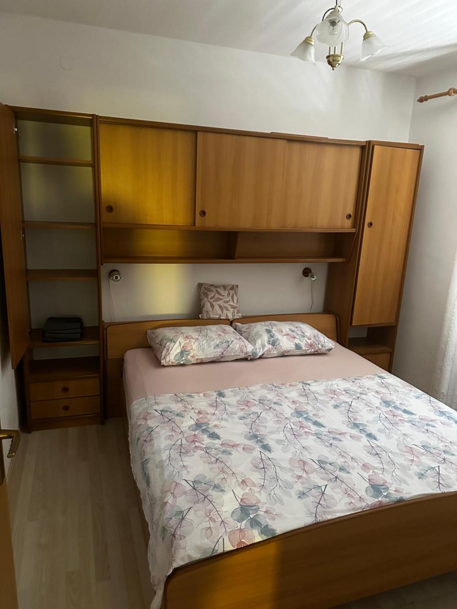Apartments Sevo トロギール エクステリア 写真